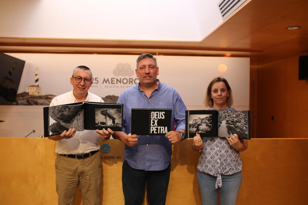 presentacion deux ex petra