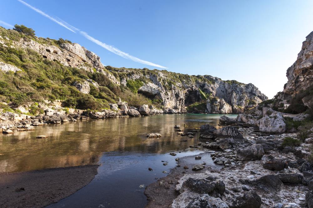 cales coves menorca talayótica
